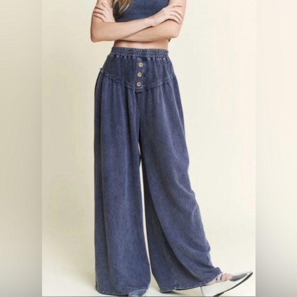 J. Her Mineral Washed Button Yoke Wide Leg PantsBoutique Navy Size Large